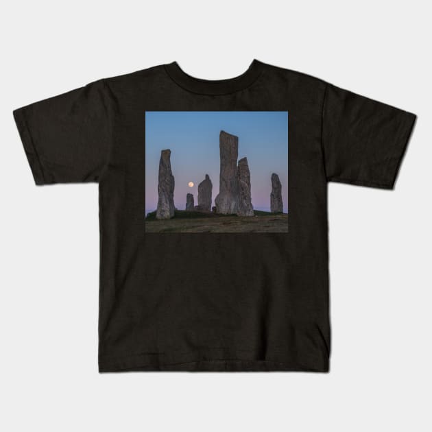 Callanish and full moon rising Kids T-Shirt by fairyfreak